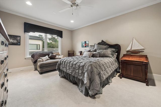 11909 Knippwood Lane, Bunker Hill Village, TX 77024