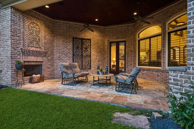 11909 Knippwood Lane, Bunker Hill Village, TX 77024