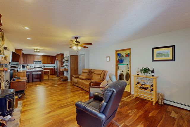 1346 Big Rock Loop, Los Alamos, NM 87544