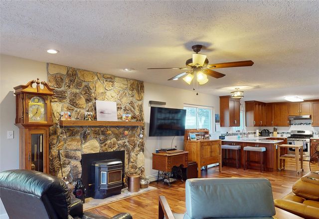 1346 Big Rock Loop, Los Alamos, NM 87544