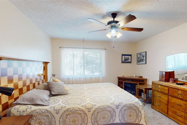 1346 Big Rock Loop, Los Alamos, NM 87544