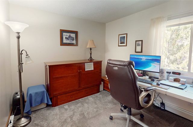 1346 Big Rock Loop, Los Alamos, NM 87544