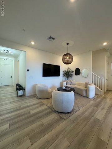 1598 Crowned Eagle Street, Las Vegas, NV 89138