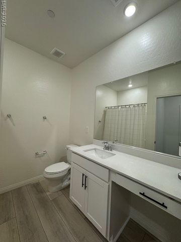 1598 Crowned Eagle Street, Las Vegas, NV 89138
