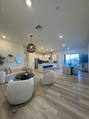 1598 Crowned Eagle Street, Las Vegas, NV 89138