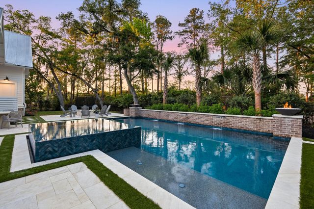 3556 Henrietta Hartford Road, Mount Pleasant, SC 29466