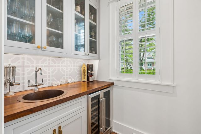 3556 Henrietta Hartford Road, Mount Pleasant, SC 29466