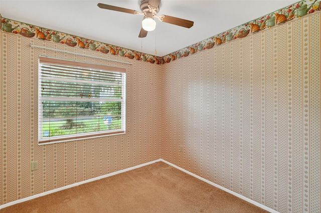 605 E ORANGE AVENUE, Mount Dora, FL 32757