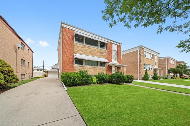 8819 N Wisner Street 2, Niles, IL 60714
