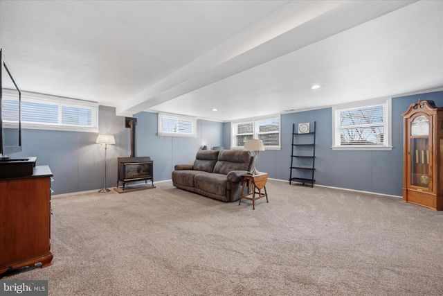 514 S CENTRAL BLVD, Broomall, PA 19008