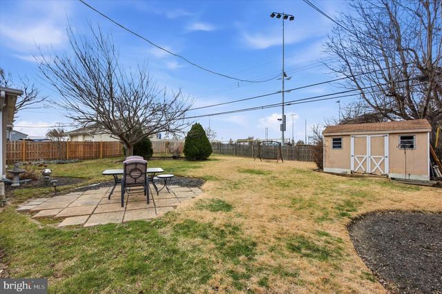 514 S CENTRAL BLVD, Broomall, PA 19008