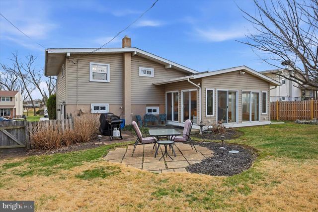 514 S CENTRAL BLVD, Broomall, PA 19008