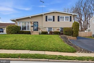 514 S CENTRAL BLVD, Broomall, PA 19008