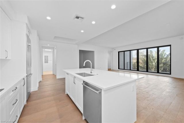 1115 Central AVE # 343, Naples, FL 34102