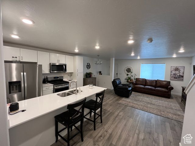 2810 N FIGHTING FALCON ST, Layton, UT 84040