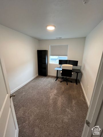 2810 N FIGHTING FALCON ST, Layton, UT 84040