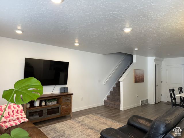 2810 N FIGHTING FALCON ST, Layton, UT 84040