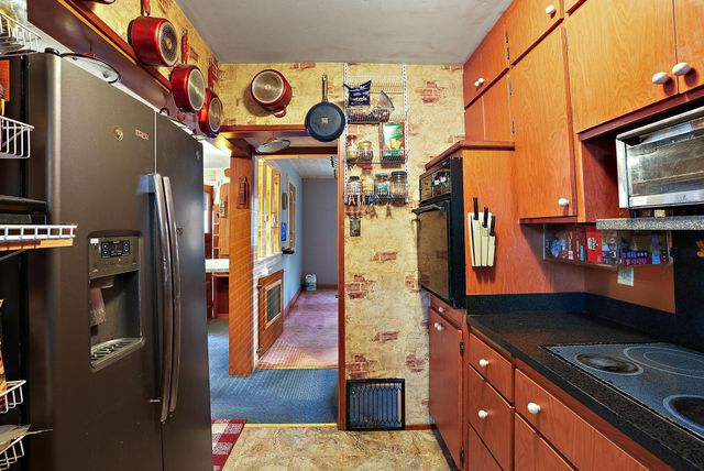 1409 Hillsboro Avenue N, Golden Valley, MN 55427