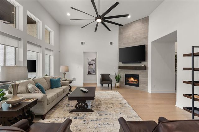 2313 Sandlin Drive, Fort Worth, TX 76008