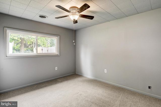 11 CONOY RD, Landisville, PA 17538