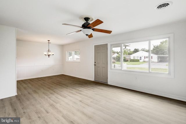 11 CONOY RD, Landisville, PA 17538