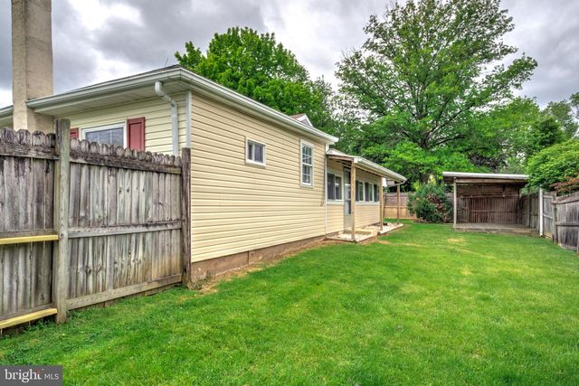 11 CONOY RD, Landisville, PA 17538