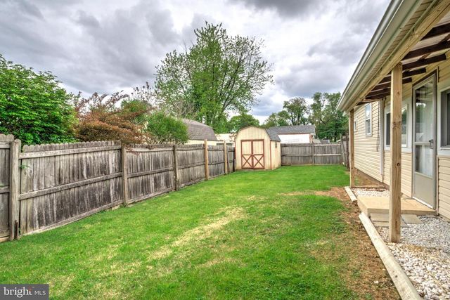 11 CONOY RD, Landisville, PA 17538
