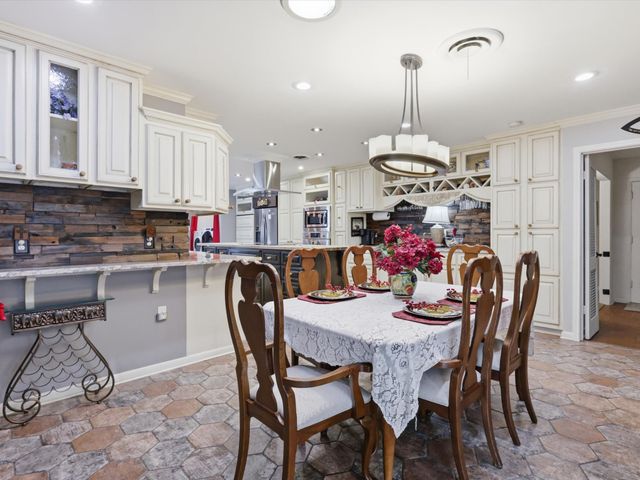 6079 Wonder Drive, Fort Worth, TX 76133