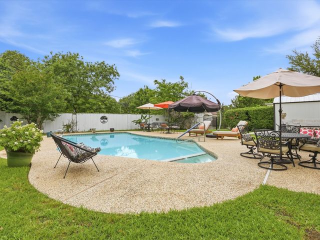 6079 Wonder Drive, Fort Worth, TX 76133