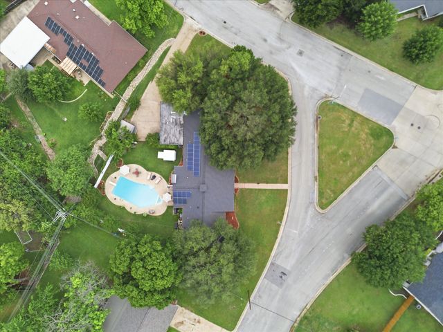 6079 Wonder Drive, Fort Worth, TX 76133