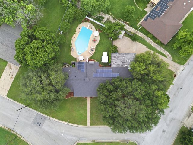 6079 Wonder Drive, Fort Worth, TX 76133