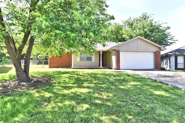 345 W Waco Place, Broken Arrow, OK 74011