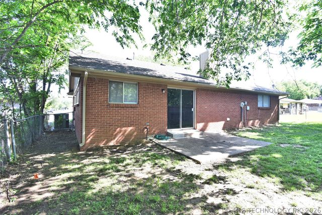 345 W Waco Place, Broken Arrow, OK 74011