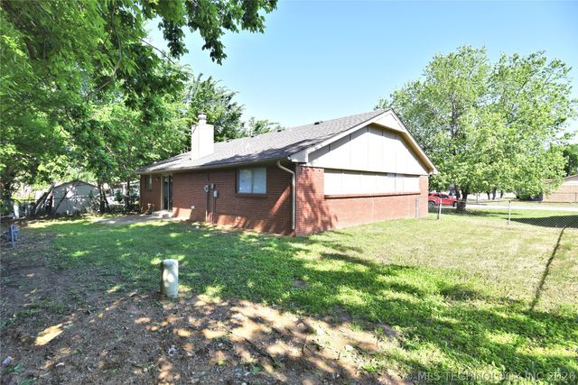 345 W Waco Place, Broken Arrow, OK 74011