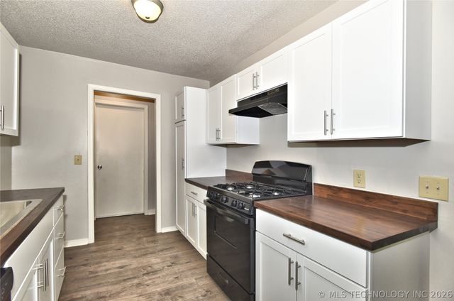 345 W Waco Place, Broken Arrow, OK 74011