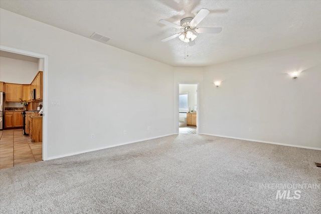 7825 S Chisum Way, Meridian, ID 83642