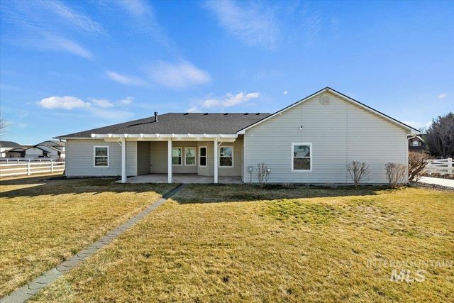 7825 S Chisum Way, Meridian, ID 83642