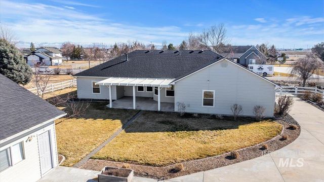 7825 S Chisum Way, Meridian, ID 83642