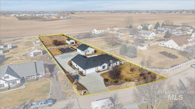7825 S Chisum Way, Meridian, ID 83642