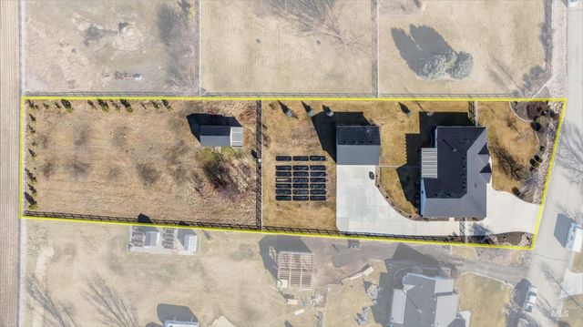 7825 S Chisum Way, Meridian, ID 83642