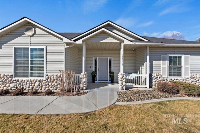 7825 S Chisum Way, Meridian, ID 83642