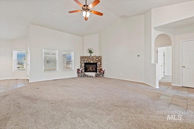 7825 S Chisum Way, Meridian, ID 83642