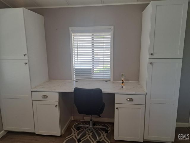 162 Love Lane, Bakersfield, CA 93308