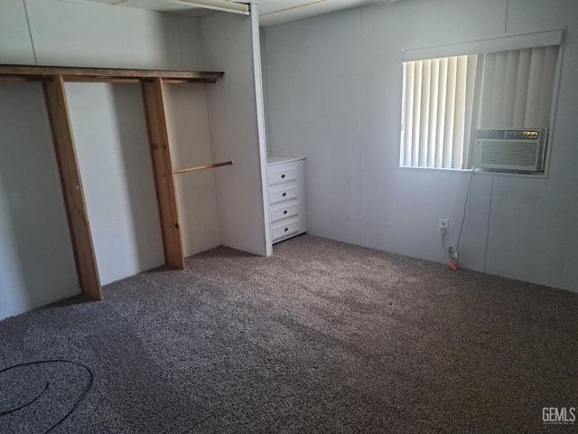 162 Love Lane, Bakersfield, CA 93308
