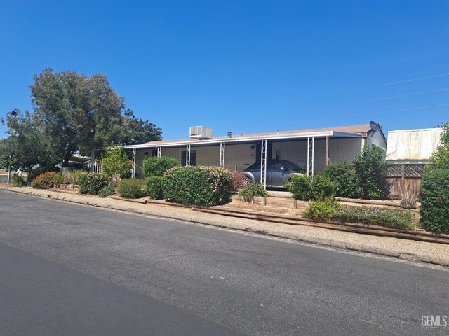 162 Love Lane, Bakersfield, CA 93308