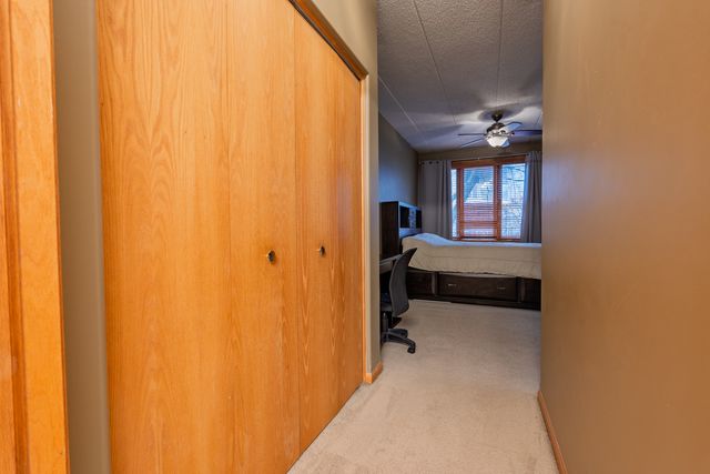 1745 PAVILION Way 206, Park Ridge, IL 60068