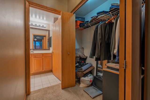 1745 PAVILION Way 206, Park Ridge, IL 60068