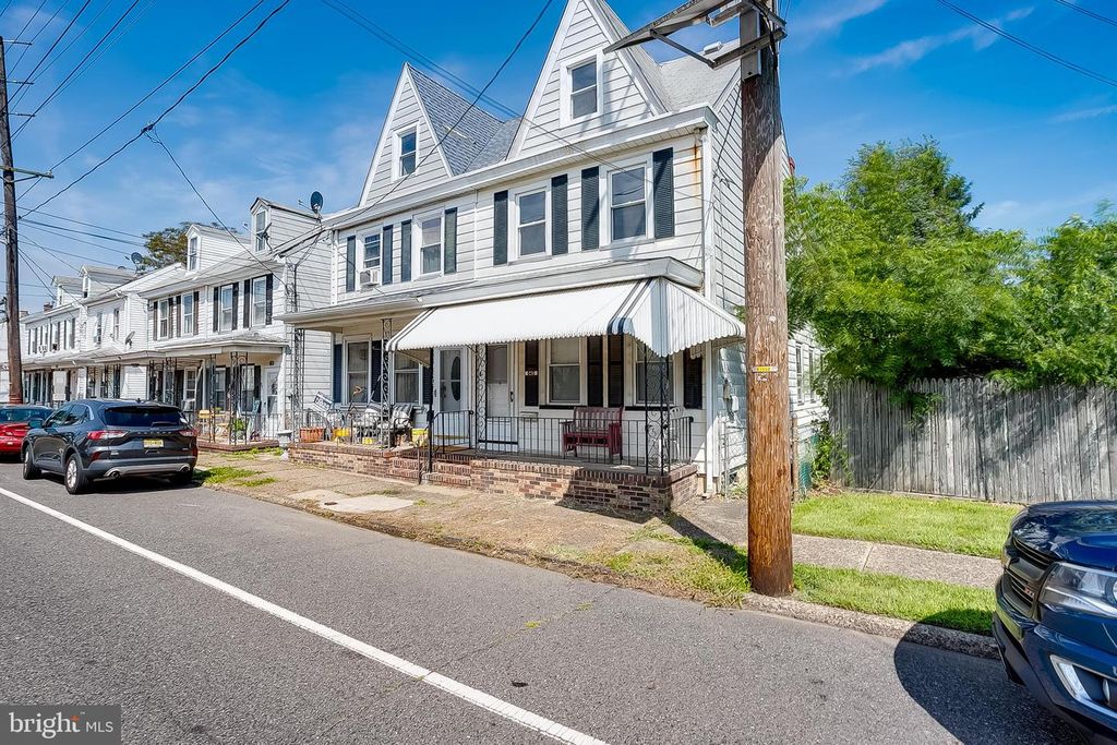 645 BORDENTOWN RD, Burlington, NJ 08016