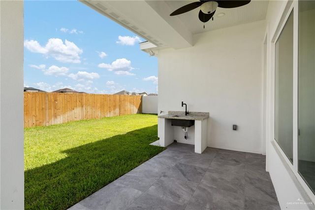 1000 Trinity Street, Edinburg, TX 78541