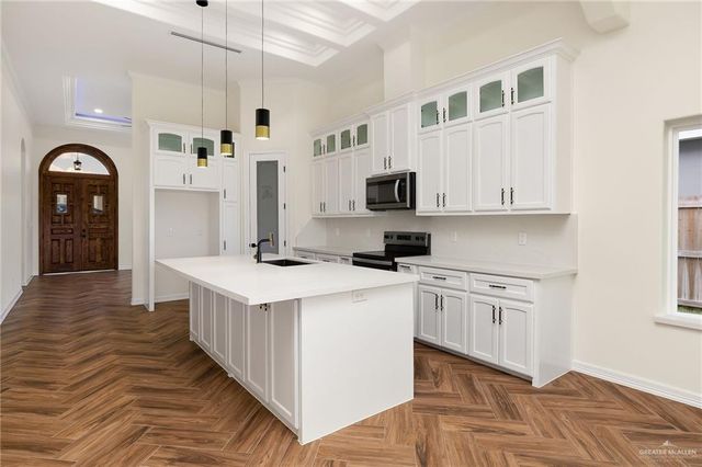 1000 Trinity Street, Edinburg, TX 78541